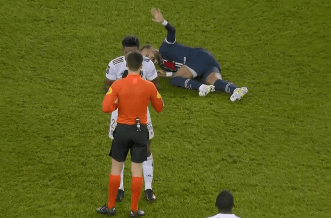 开云体育-Ming遭遇五连败，巴黎圣日耳曼教练面临压力！的简单介绍