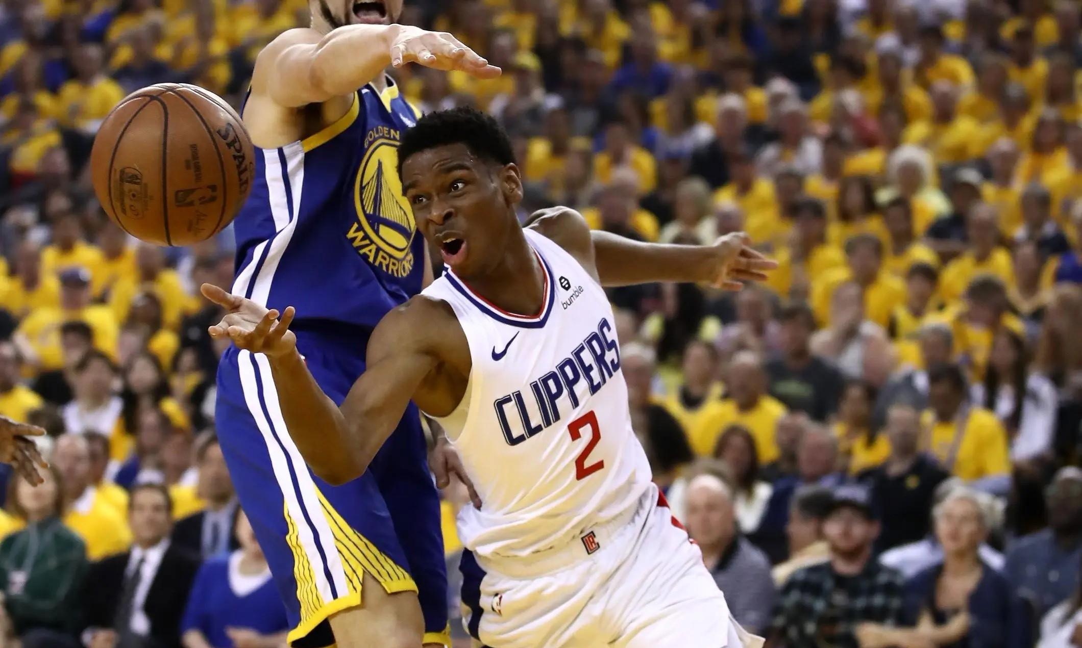 开云-浓眉哥在快船比赛中大胜，赛况扑朔迷离引发热议！的简单介绍