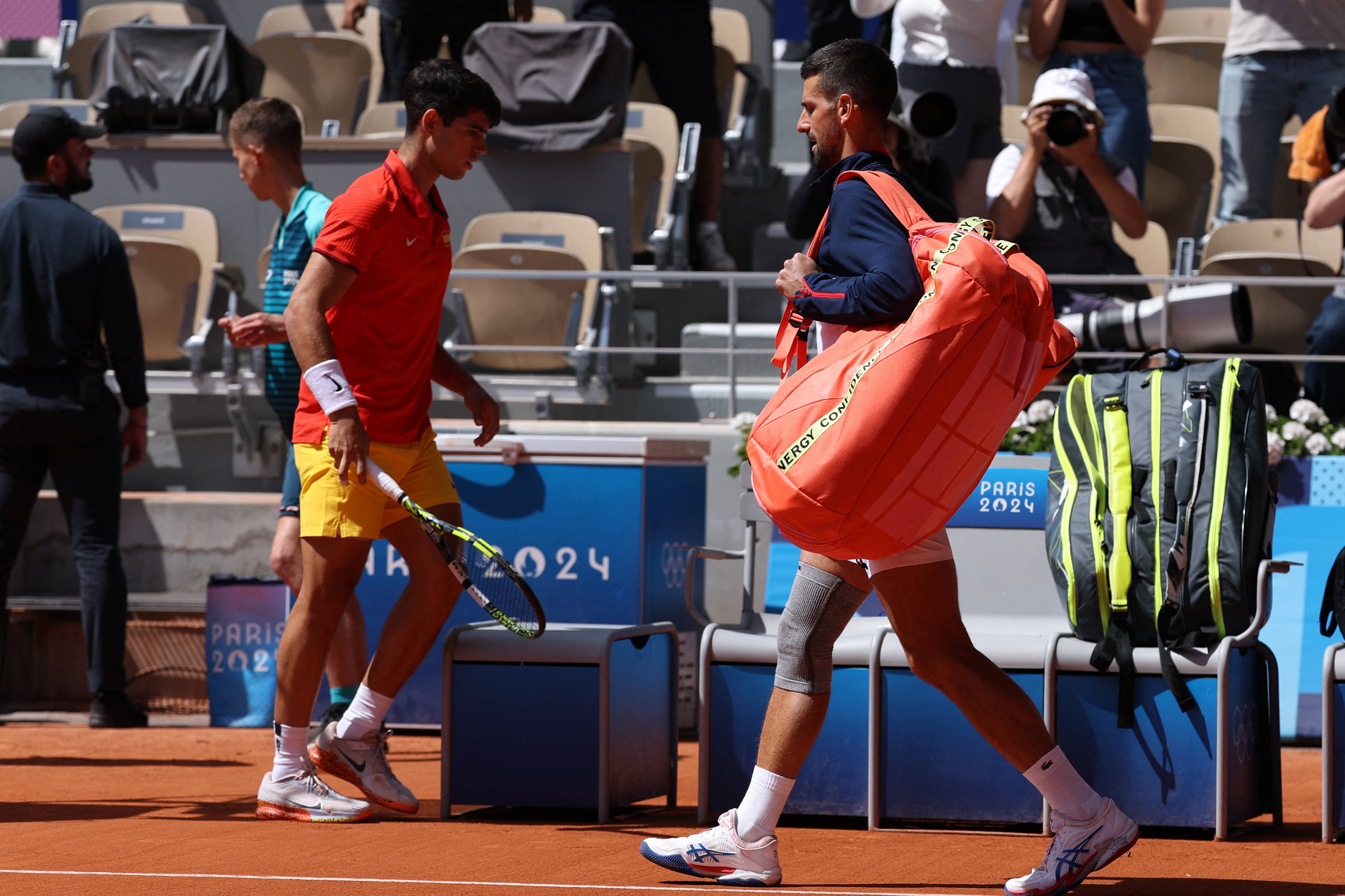 Kaiyun-德约科维奇爆冷击败西班牙队，势不可挡引爆全场！的简单介绍